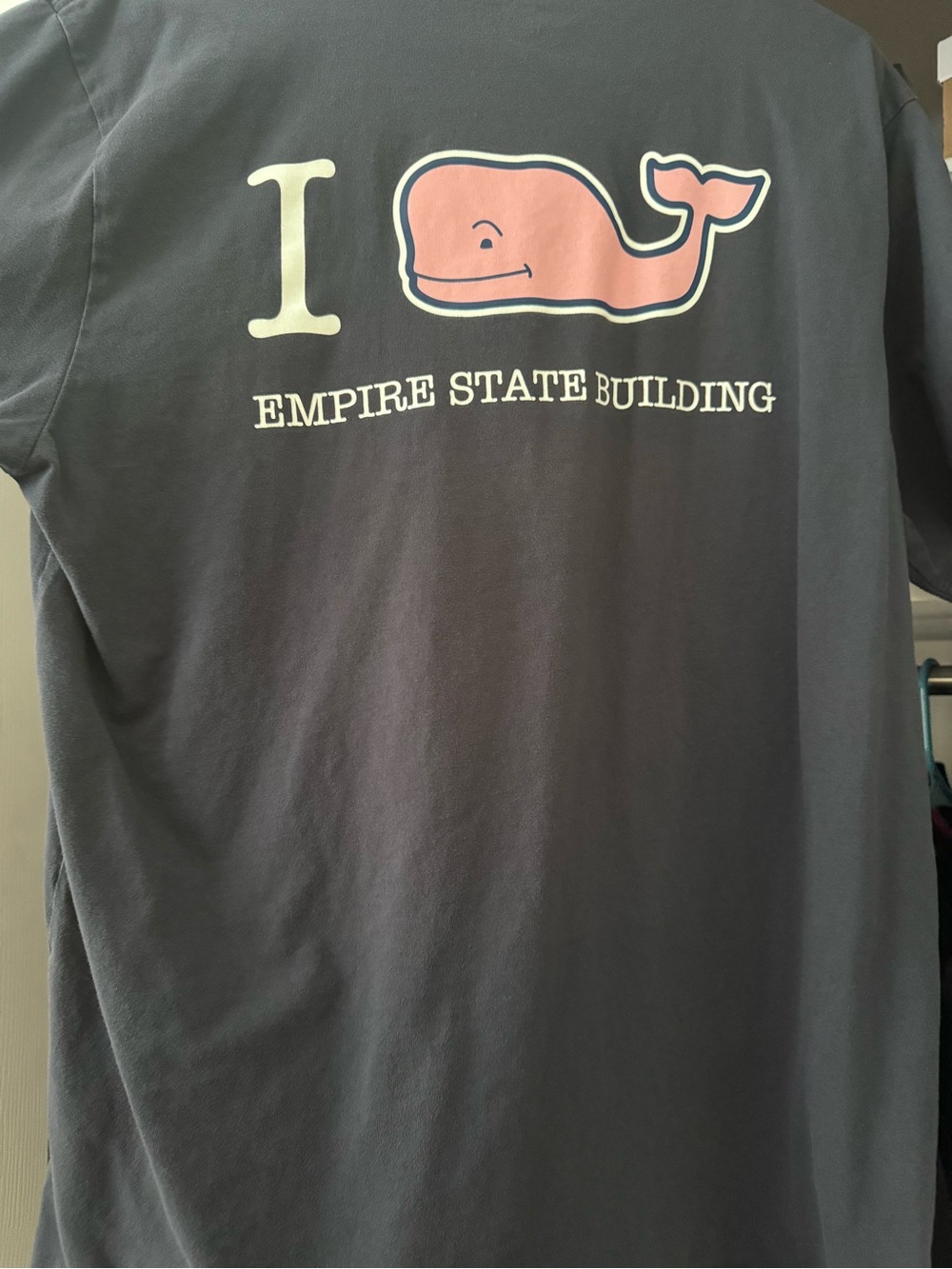 Vineyard Vines men’s navy tshirt